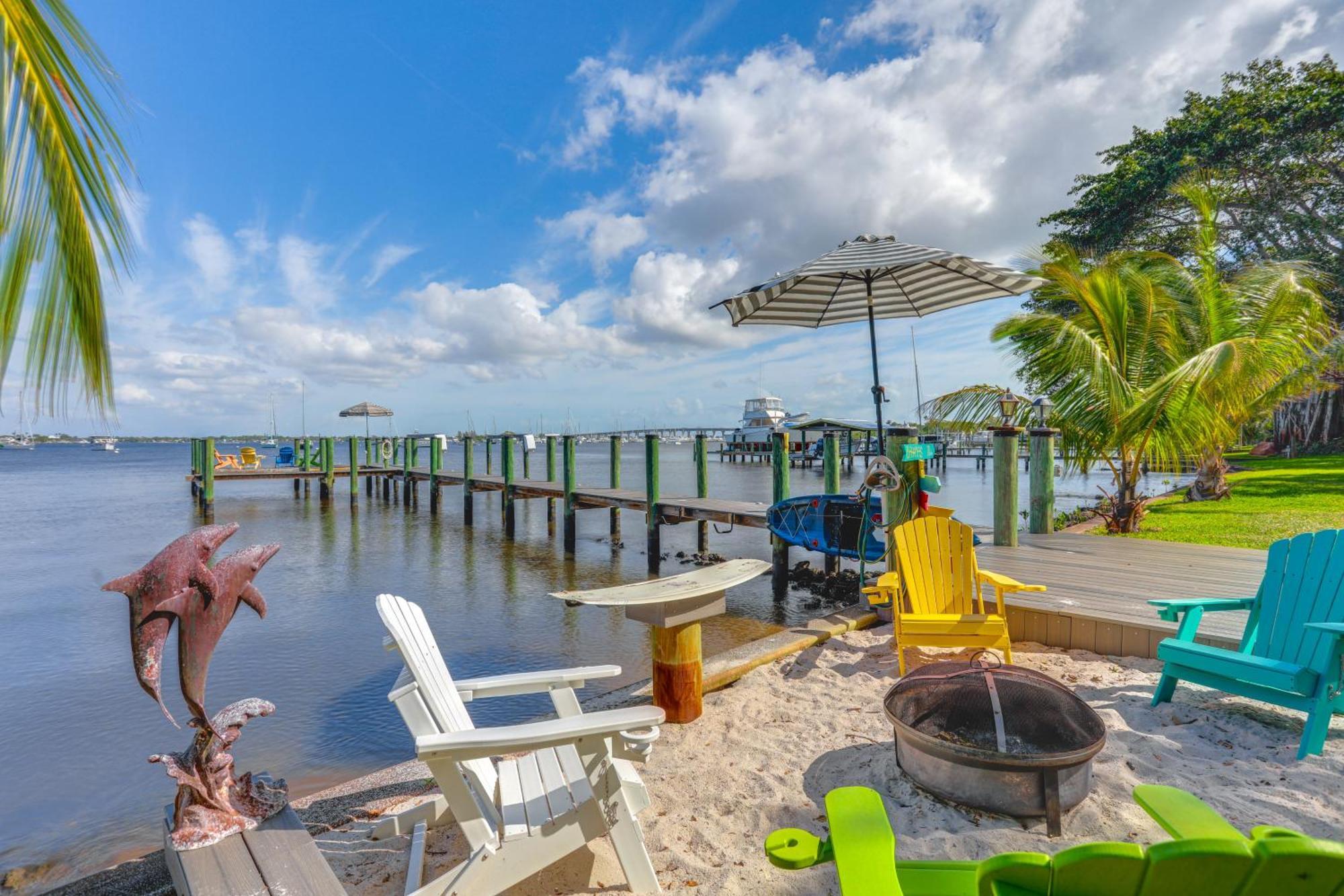 Villa Waterfront Stuart Oasis With Hot Tub And Dock! Exterior foto