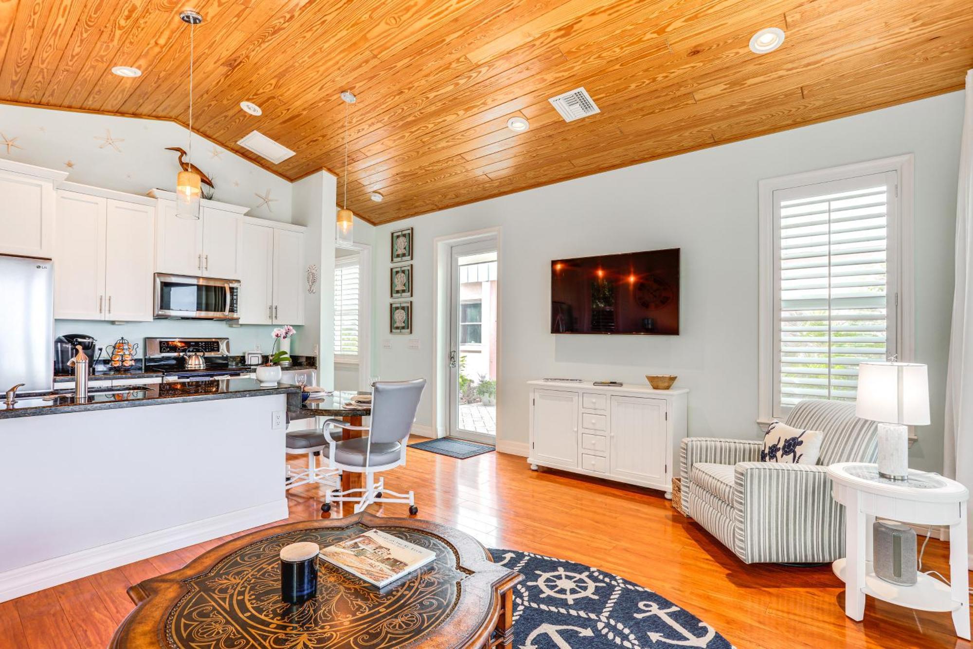 Villa Waterfront Stuart Oasis With Hot Tub And Dock! Exterior foto